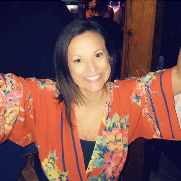 Meet your Posher, Christine - Picture 1 of 1